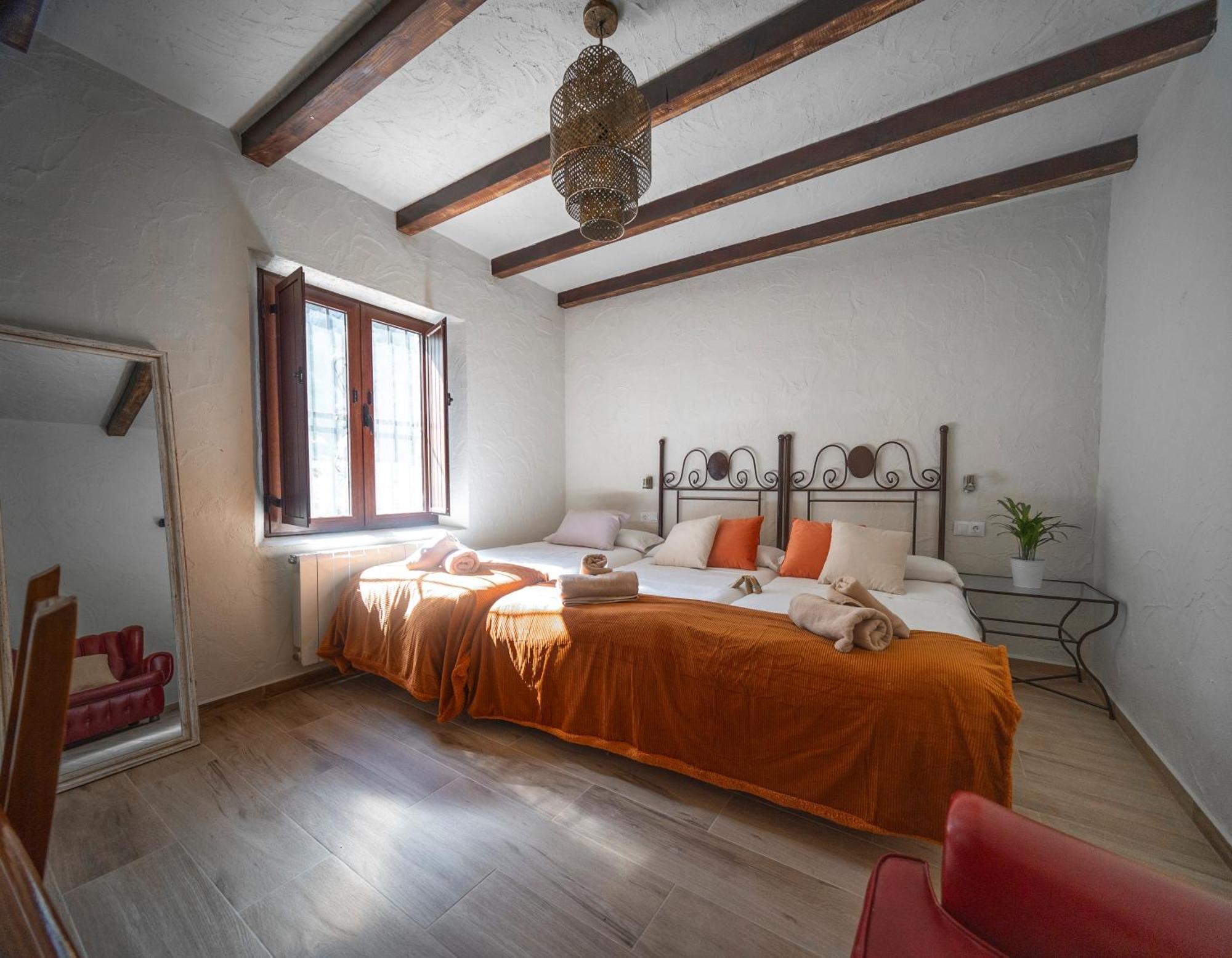Eco Cueva Del Gato Hotel