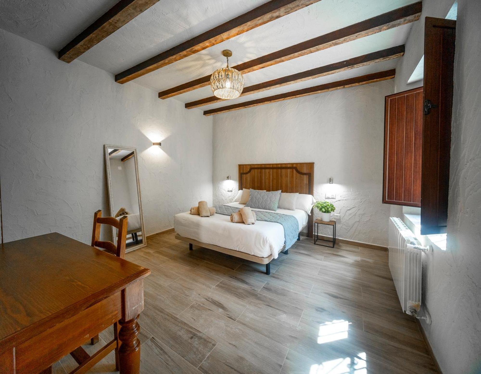 Hotel Eco Cueva Del Gato Benaoján