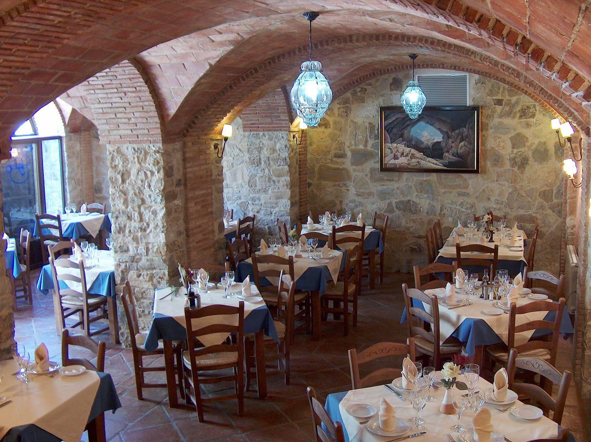 Hotel Eco Cueva Del Gato Benaojan